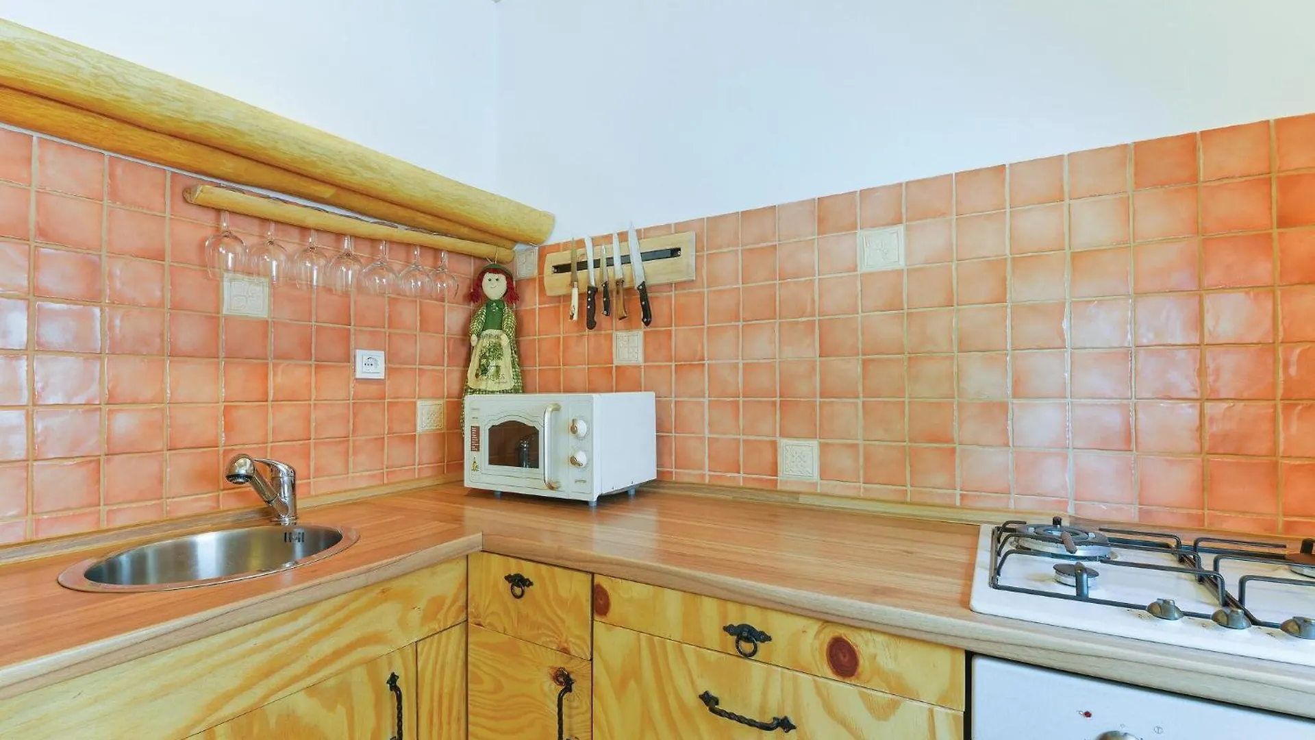 Nice Home In Gospic With Private Swimming Pool, Can Be Inside Or Outside Pridraga 0*,  Kroatien